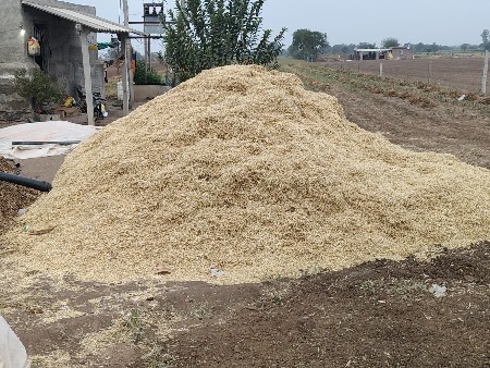 ચણા નું ખારીયુ વેચવાનું છે