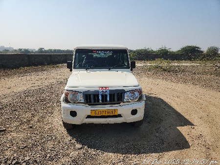 mahindra bolero sle