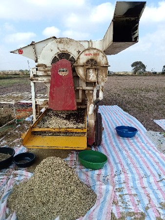 થ્રરેસર વેચવાનું છે