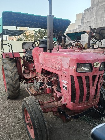 Mahindra 275 di