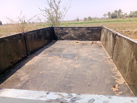 ખોડીયાર કંપનીનું ટેલર વેચવાનું છે