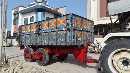 ફોર વીલ ટેલર