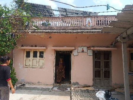 મકાન વેચવાનું છે