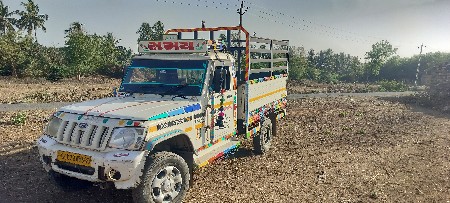 બોલેરો પીકપ