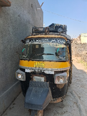 રીક્ષા વેચવાની છે