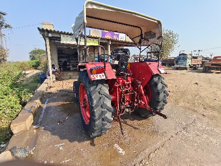 ટ્રેક્ટર વેચવાનો છે