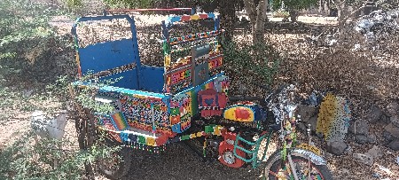 છકડો રીક્ષા વેચવાની છે