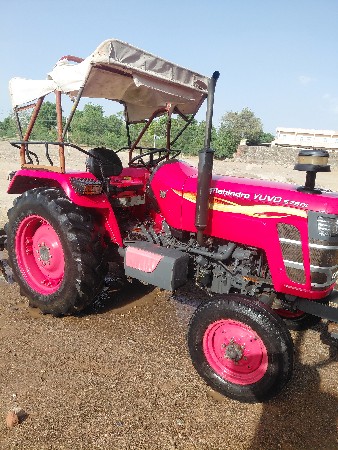 Mahindra yuvo 575