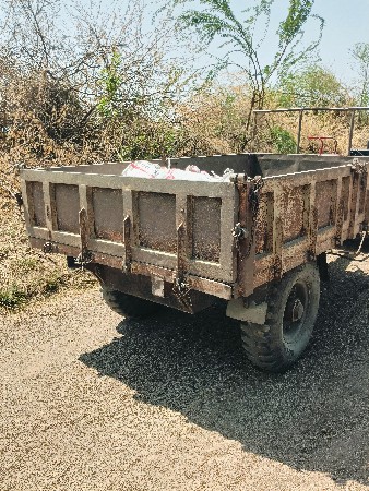 ટોલી વેચવાની છે