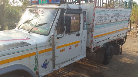 બોલેરો ગાડી