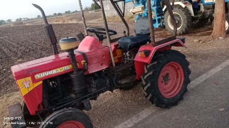 મહેન્દ્રા યુવરાજ 215 વેચવાનું છે