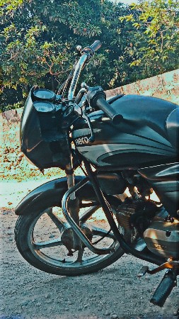 સાટા માં ગમે એ બાઈક હાલે