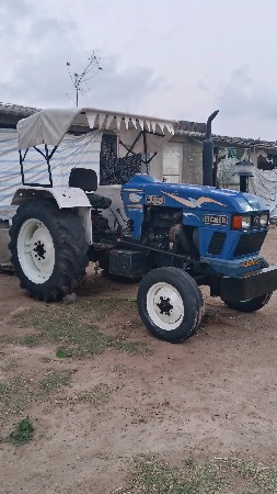 ટ્રેક્ટર વેચવાના છે બે