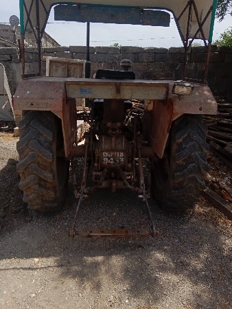 આ ટેક્ટર વેચવાનૂ છે