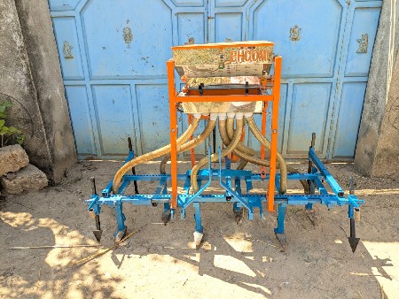 વેચવાની છે