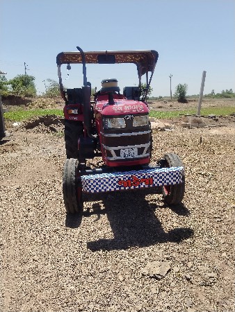 ટ્રેક્ટર વેચવાનું છે