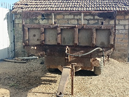 ટ્રોલી વેચવાની છે