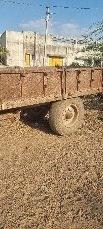 ટ્રોલી વેચવાની છે