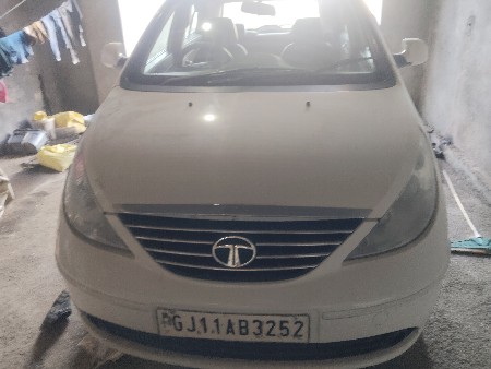 ફોરવીલ વેચવાનું છે