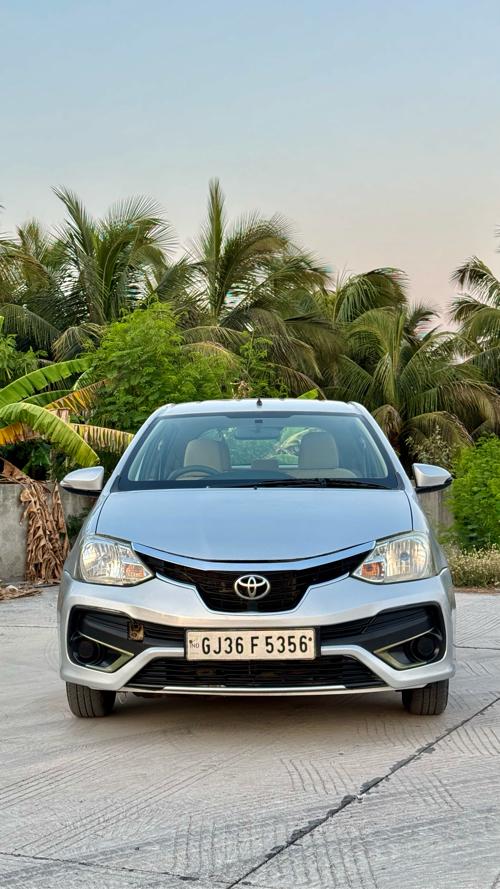 TOYOTA ETIOS LIVA 2017 1 owner