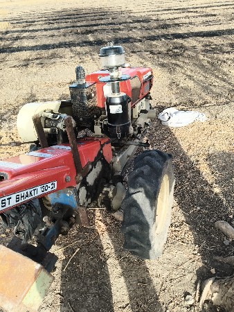 આ ટ્રેક્ટર વેચવાનું છે