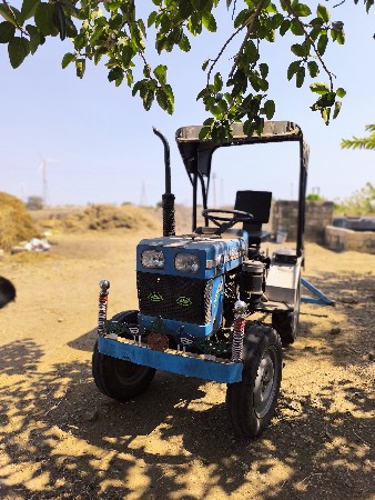 ટેકતર વેચવાનું છે
