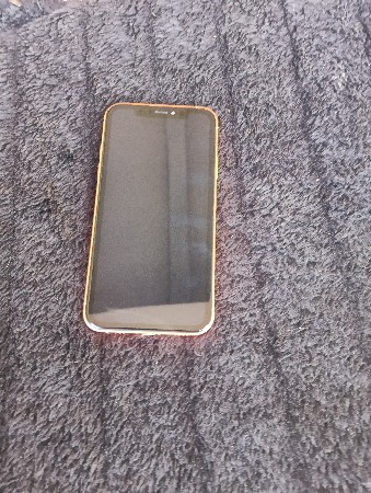 i phone xr vesvani se