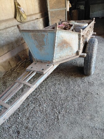 વેચવાની છે