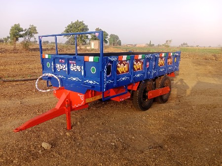 જય સીતારામ નું ફોરવીલ ટેલર વેચવાનો