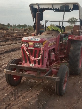 Mahindra 275