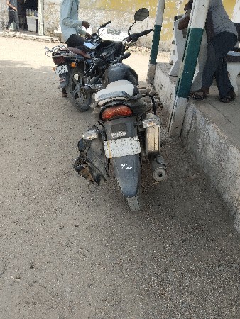 આ ગાડી વેચવાની છે