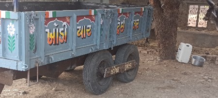 ફોરવીલ ટોલી વેચવાની છે