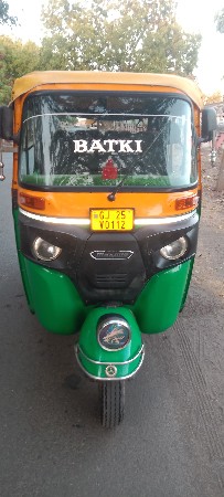 Bajaj maxima z CNG