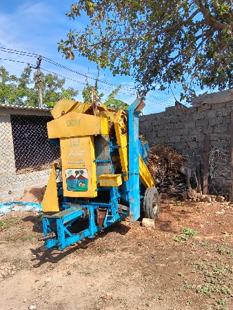 જયંત જમ્બો થ્રેસર વેસવાનુ છે