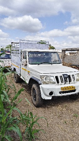 મેક્સી ટ્રક બોલેરો વેચવાનો છે