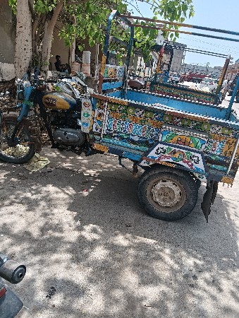 રીક્ષા વેચવાની છે