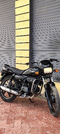 ટુ વીલર વેચવાનુ છે