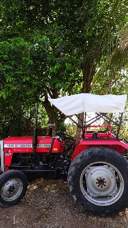 ટ્રેક્ટર વેચવાનું છે