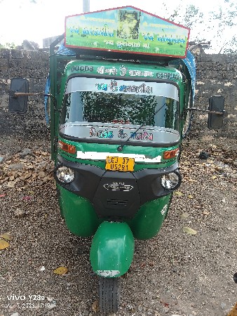 cng petrol .riksha 2 owner.