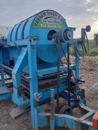 પંજાબ નું થ્રેસર વેચવાનું છે