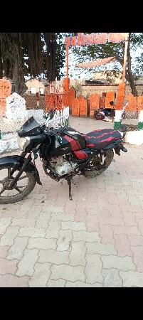 આ ગાડી વેચવાની છે  મોં 7096575853