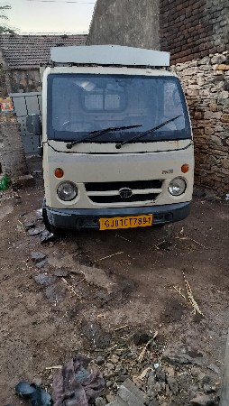 tata sota hathi