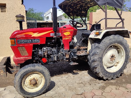 Eicher 368 tractor