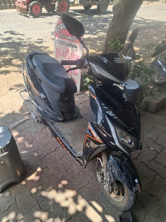 સ્કુટી ઈલેક્ટ્રીક સાટે સ્પલંડર જોઈએ