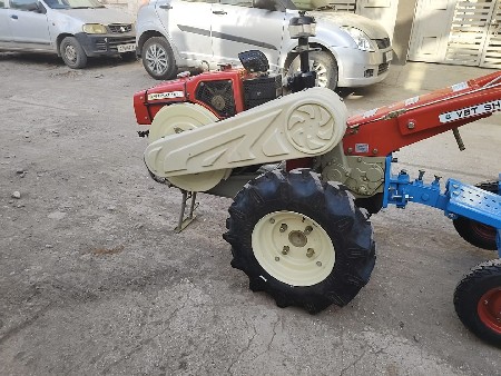 VST શિંગડા વાળુ ટ્રેકટર વેચવાનુ છે