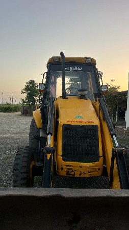jcb