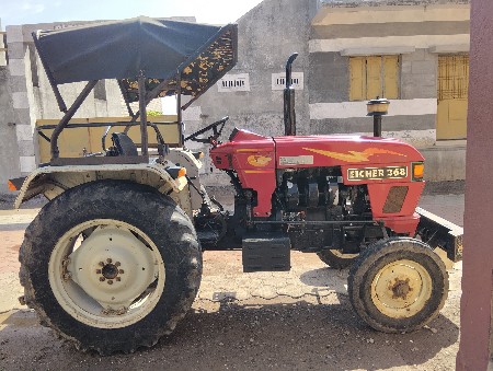 Eicher 368 tractor