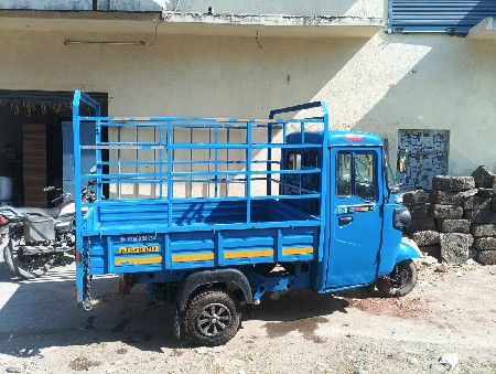 રીક્ષા વેચવાની છે