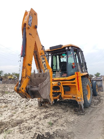 JCB 3DX EXTRA 74 HP