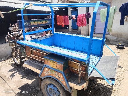 આ છકડો વેચવાનો છે